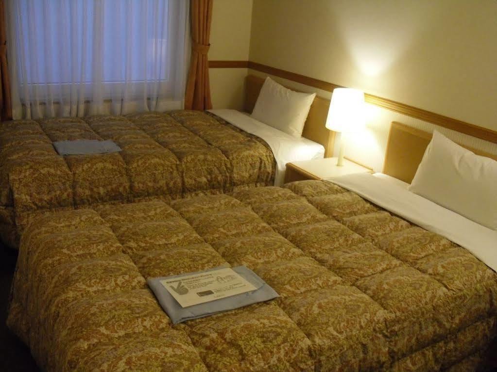 Toyoko Inn Sendai-Eki Nishi-Guchi Chuo Dış mekan fotoğraf